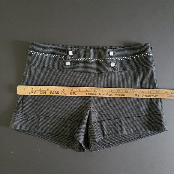 Bebe Mini Black & White Stripes Short (Size 8) - Picture 6 of 10